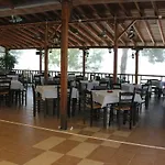 Vlassis Hotel Stómion