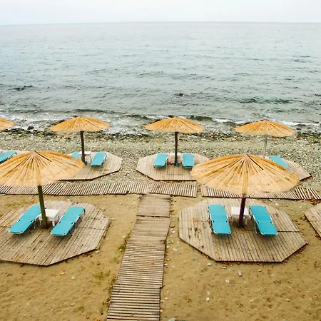 Vlassis Hotel 3*