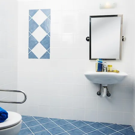 Vlassis Hotel 3*